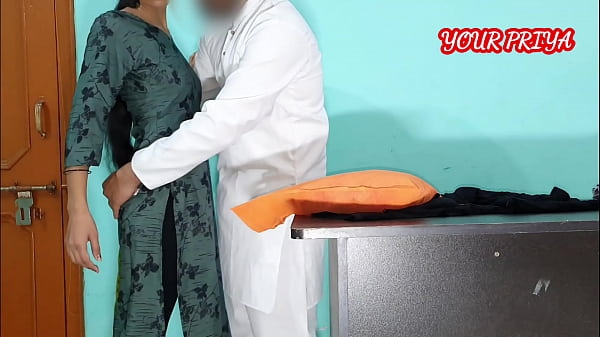 दर्जी बहनचोद धीरे से चोद, आज ही फाड़ देगा क्या? साफ़ हिंदी आवाज मे | YOUR PRIYA